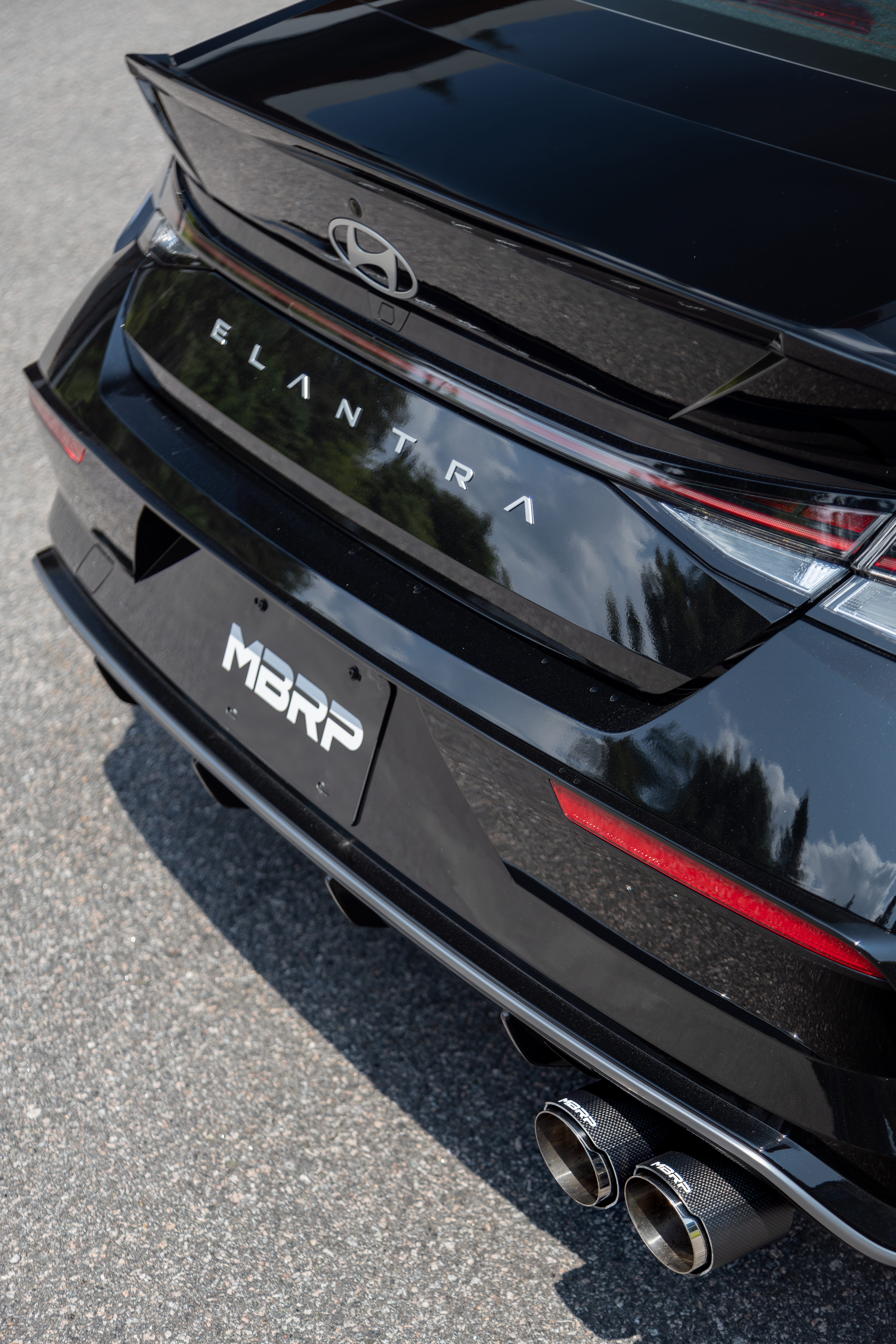 MBRP Exhaust 3in Axle-Back, Single Rear Exit With Dual Outlet Carbon Fiber Tip